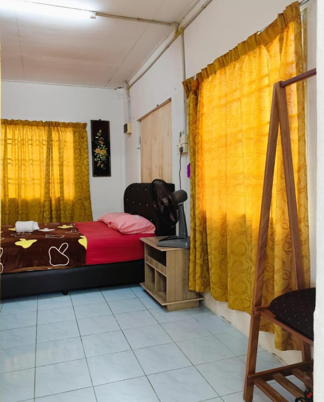 Padang Besar Roomstay Firdaus Esterno foto